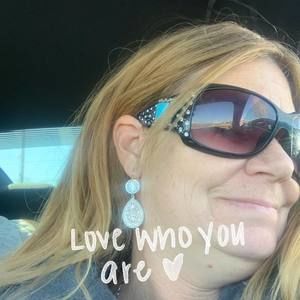 Meet your Posher, Joy